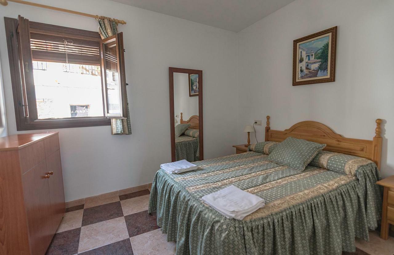 Apartamentos Rurales Las Chimeneas Capileira Εξωτερικό φωτογραφία
