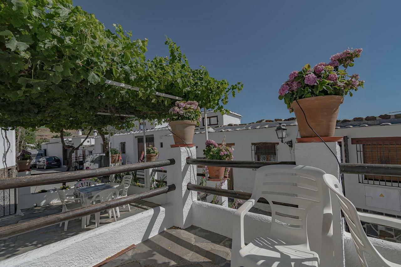 Apartamentos Rurales Las Chimeneas Capileira Εξωτερικό φωτογραφία